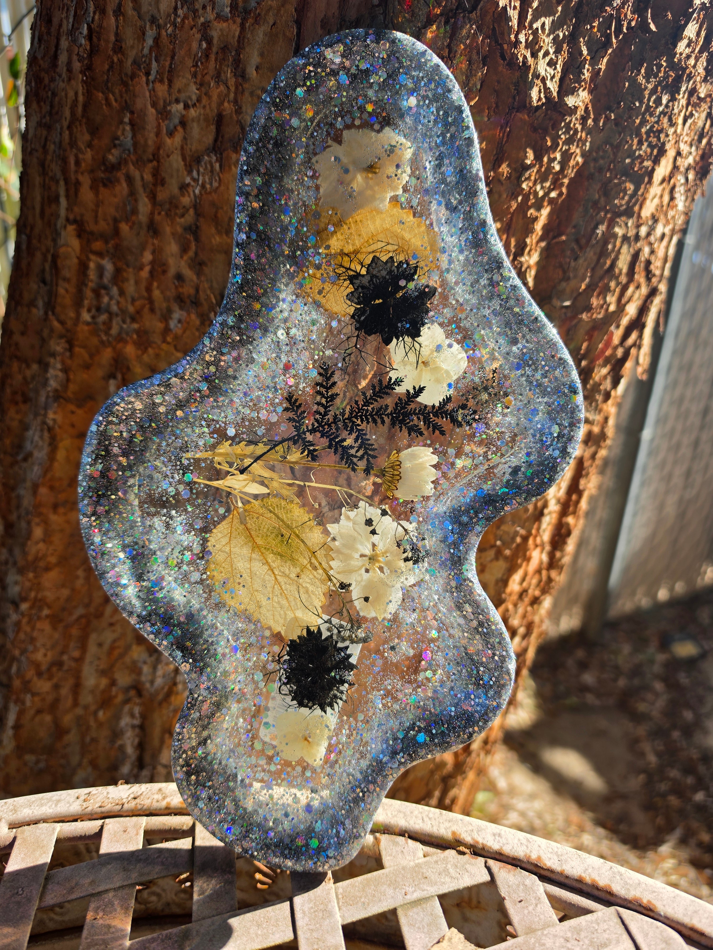 Enchanted Garden Tray | Handmade Botanical Resin Tray with Pressed Flowers