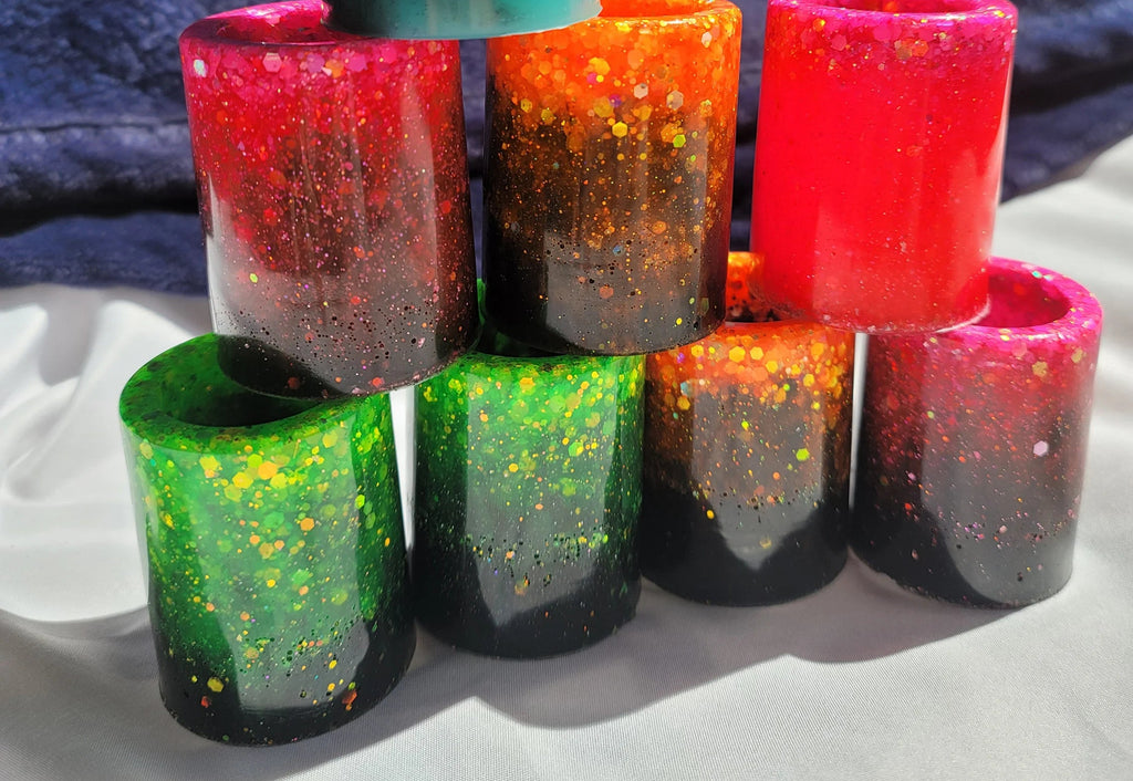 Neon Pink/Black Mini Resin Pot | Succulent Planter & Altar Offering Vessel